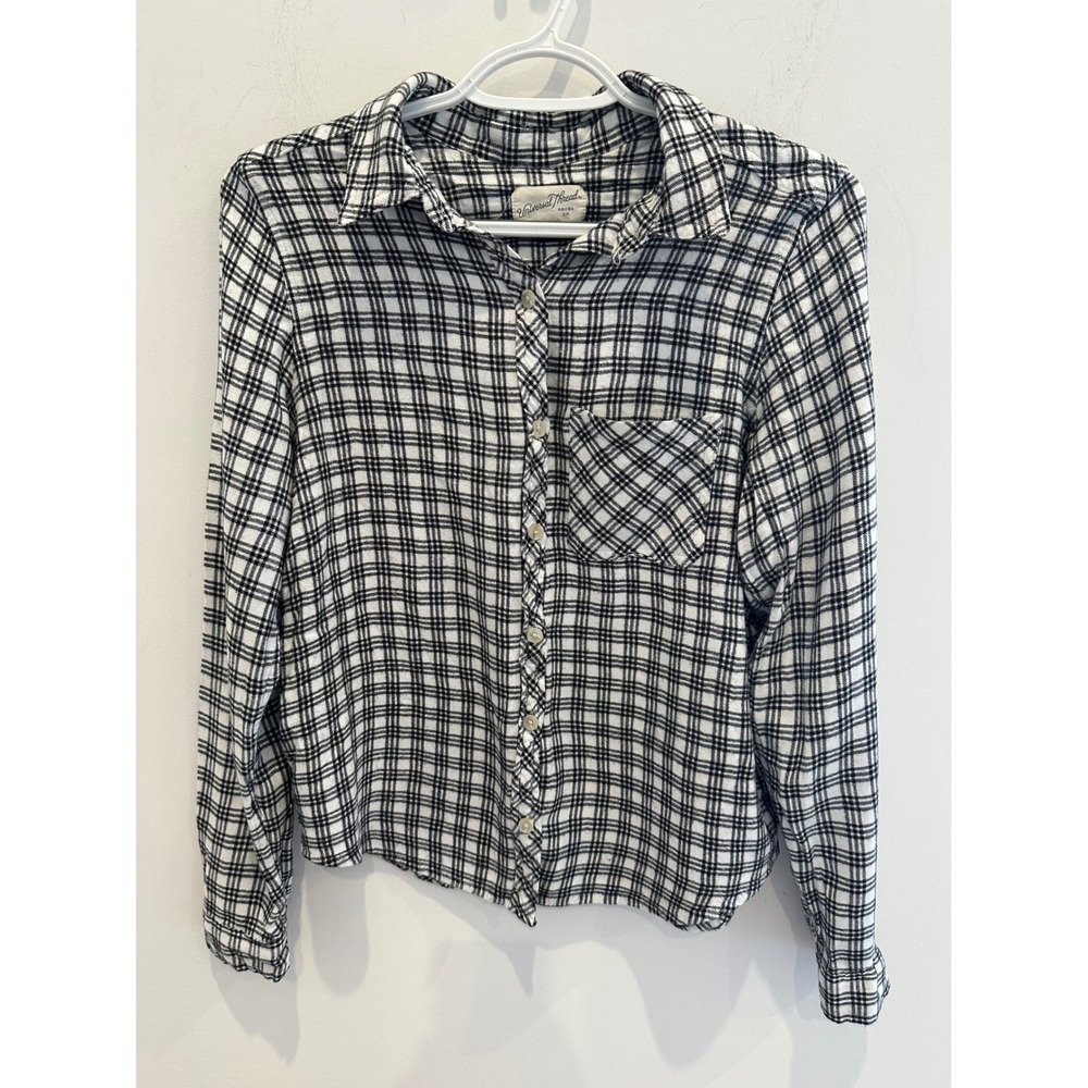 Universal Thread Black White Plaid Flannel Button Down Shirt Womens Medium